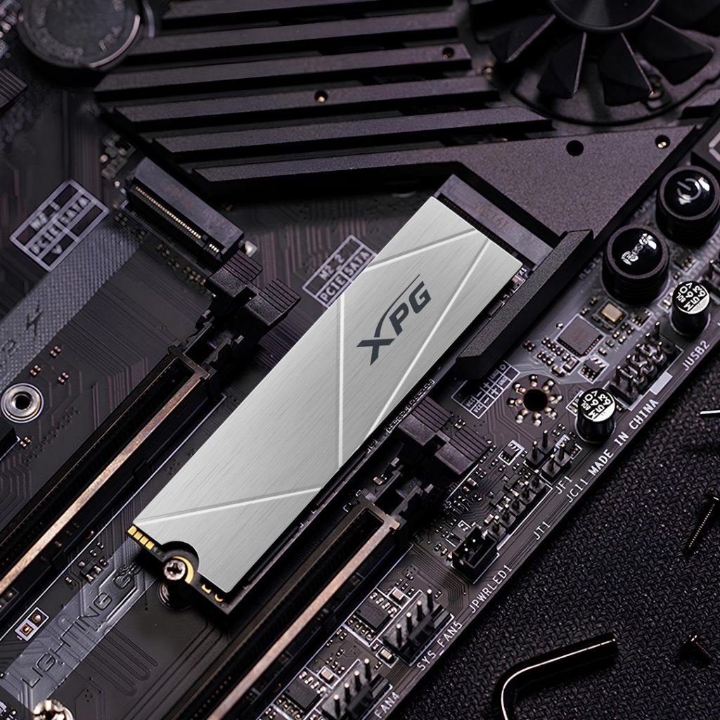 XPG GAMMIX S60 2 TB M.2 PCI Express 4.0 NVMe 3D NAND